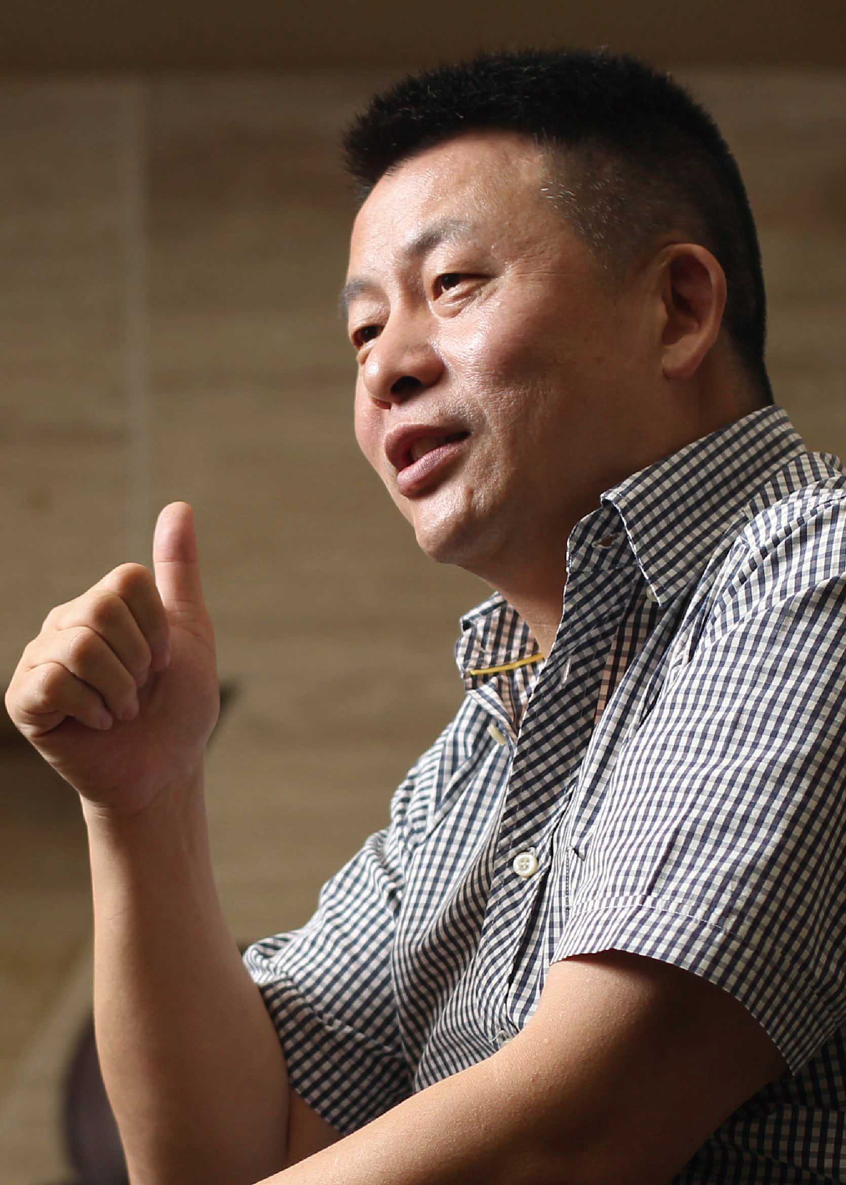 熊新翔  董事長、總經理